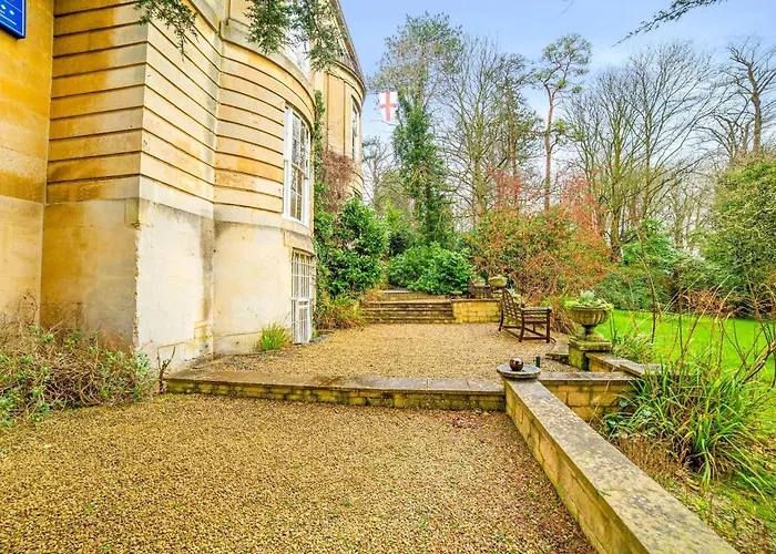 Oyo Bailbrook Lodge, Bath