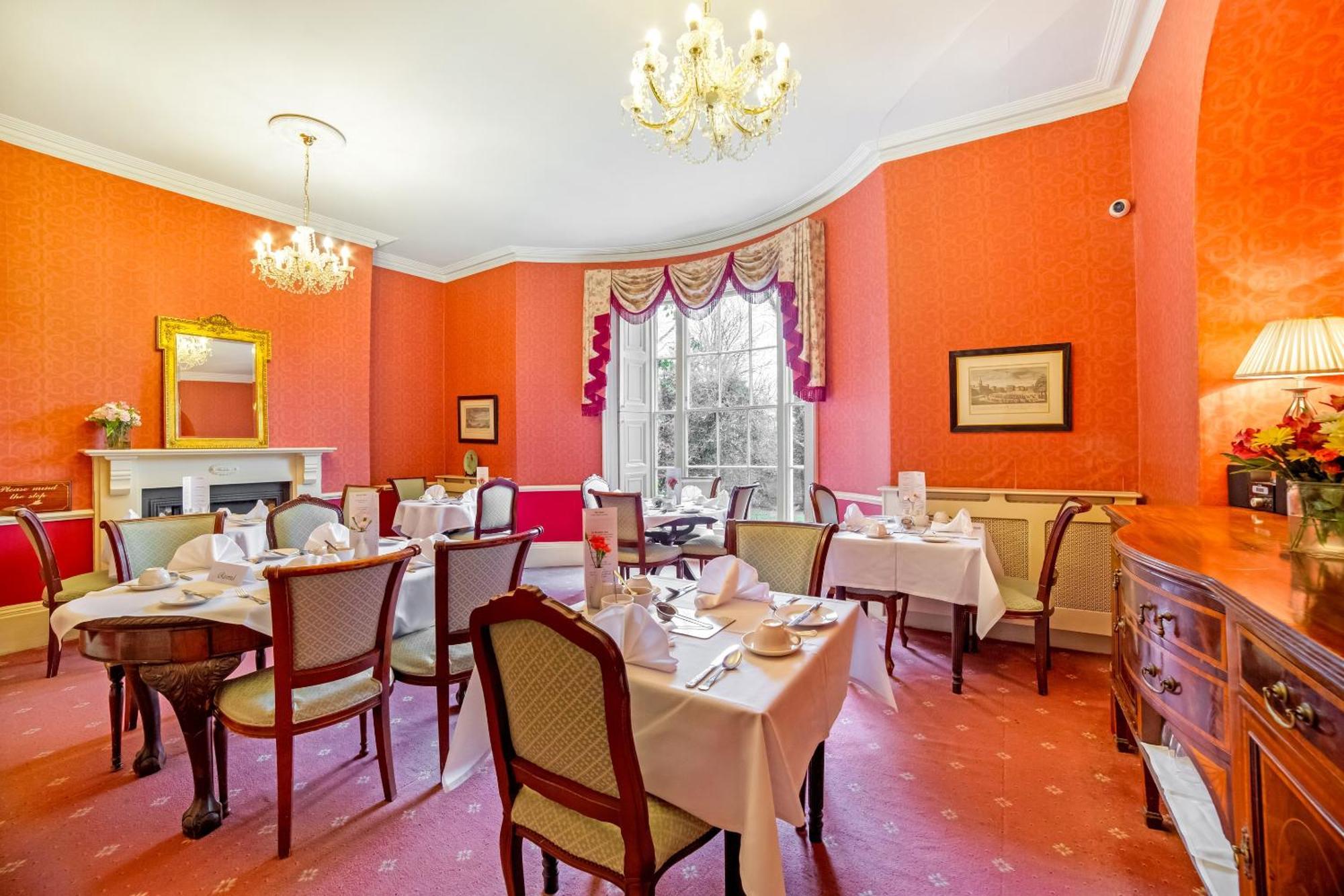 Отель Oyo Bailbrook Lodge, Бат